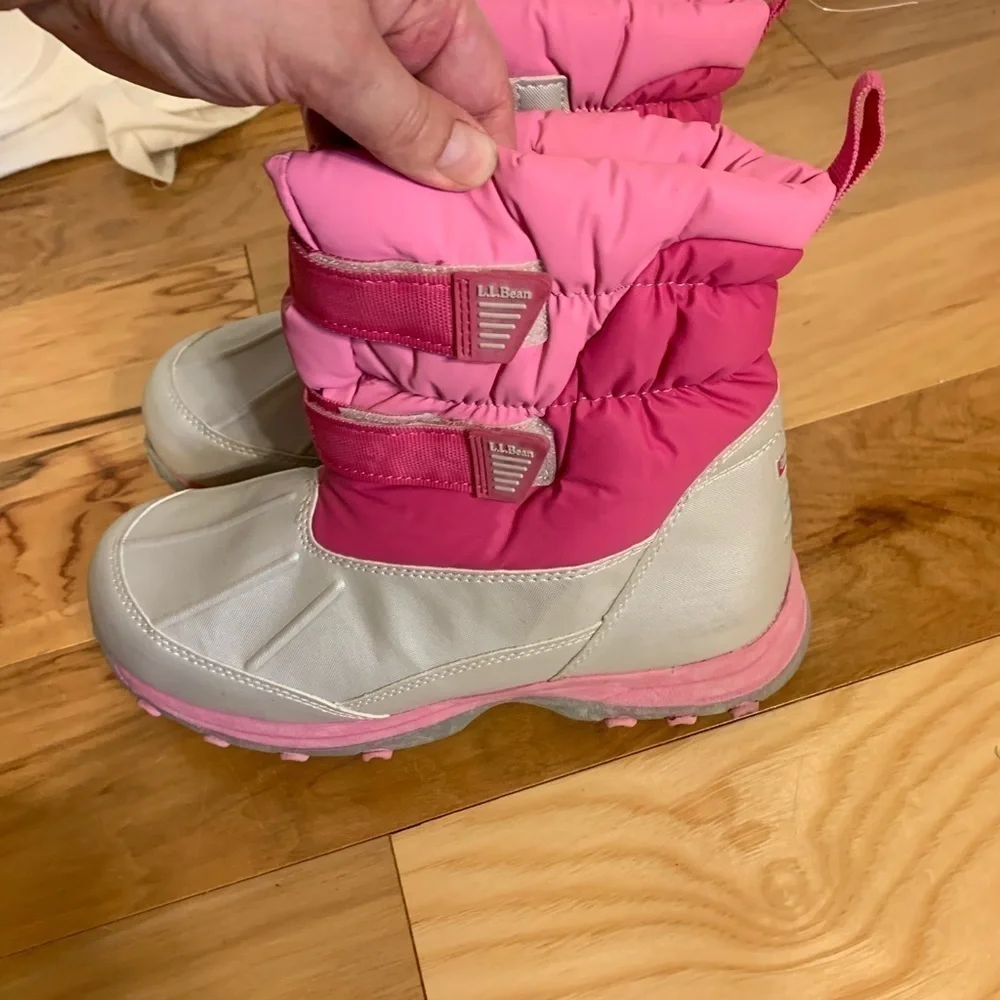 LL Bean Velcro closure kids snow boots. 6